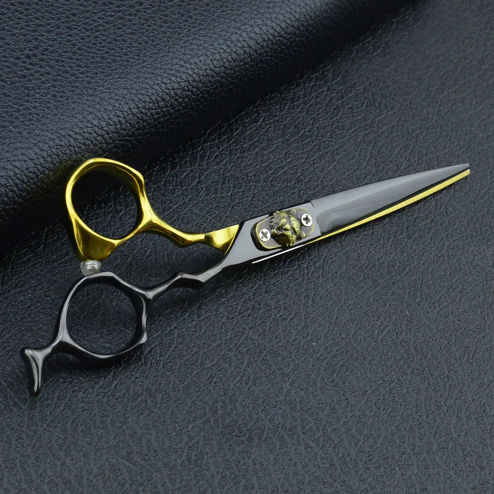Парикмахерские ножницы черного и золотого цвета профессиональные инструменты
