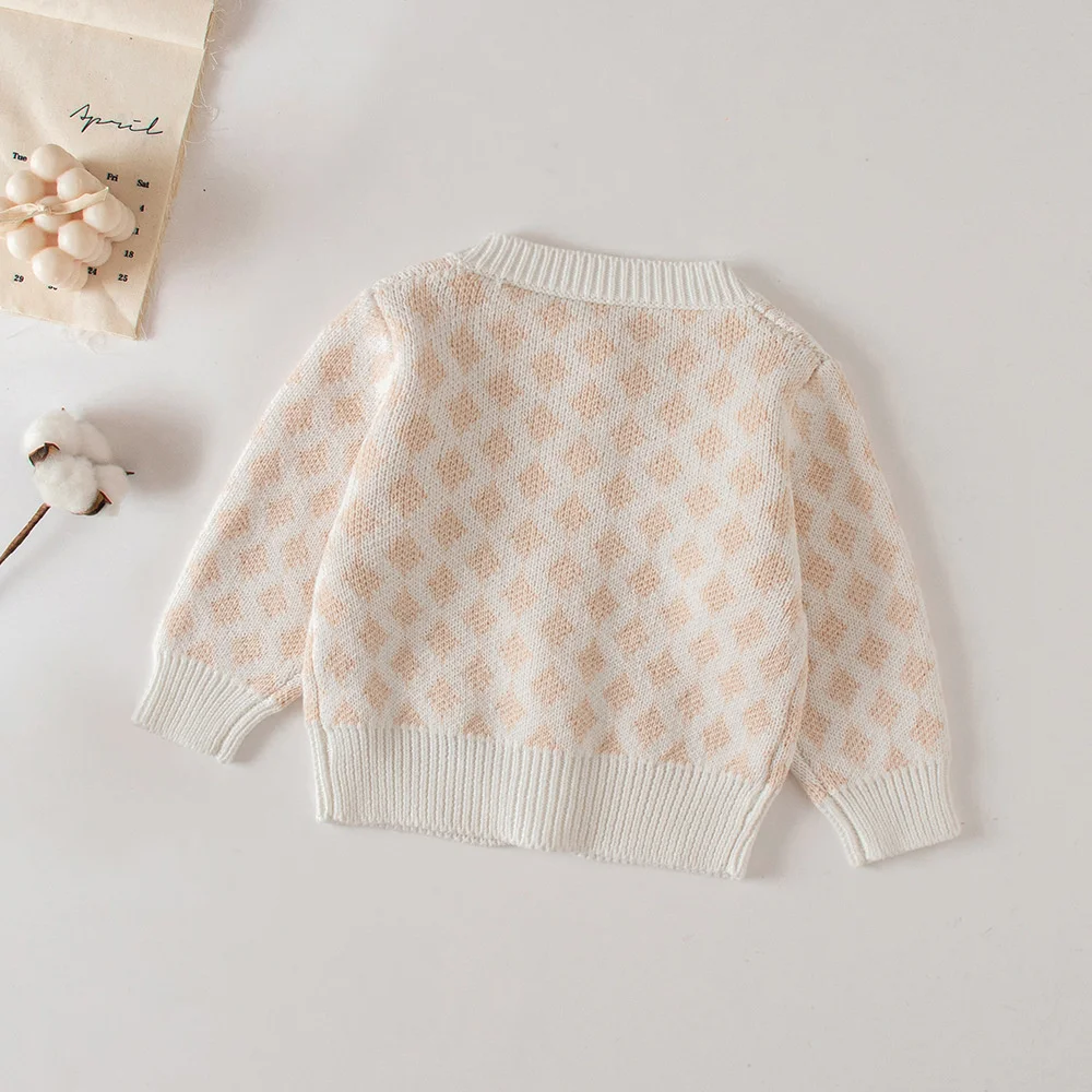 

Autumn New Baby Girl Baby Jacquard Square Cotton Knitted Khaki Coat Two-piece Set