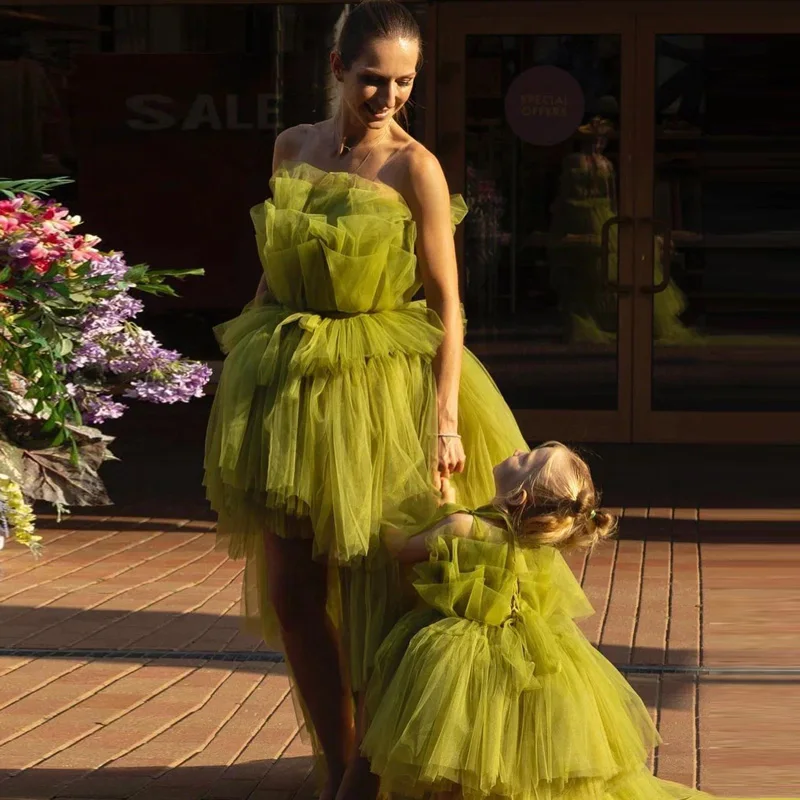 

Olive Green Strapless Ruffled Tulle Dresses For Mommy And Daughter Fluffy Ruffles Tiered A-line Hi Low Tulle Party Dress Kids