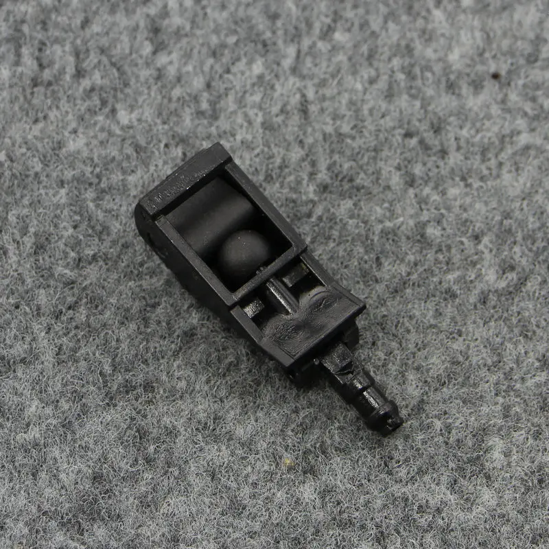 Насадка распылительная для Passat B5 Polo Bora Golf 4 MK4