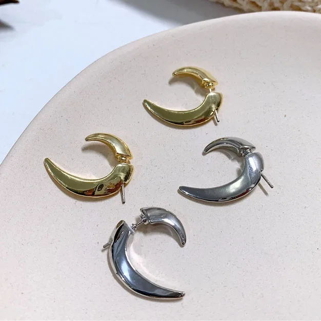 

Punk Special Design C Shape Metal Gold Silver Color Moon Chic Pierced Stud Earrings For Women Men Creative Ear Jewelry Gift