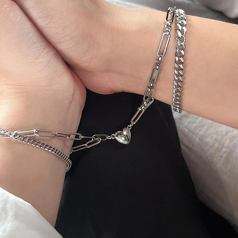 

KAITIN Couples' Titanium Steel Heart Magnet Bracelet with A Pair of Fashionable Folding Boudoir Light Luxury lover's Bracelets