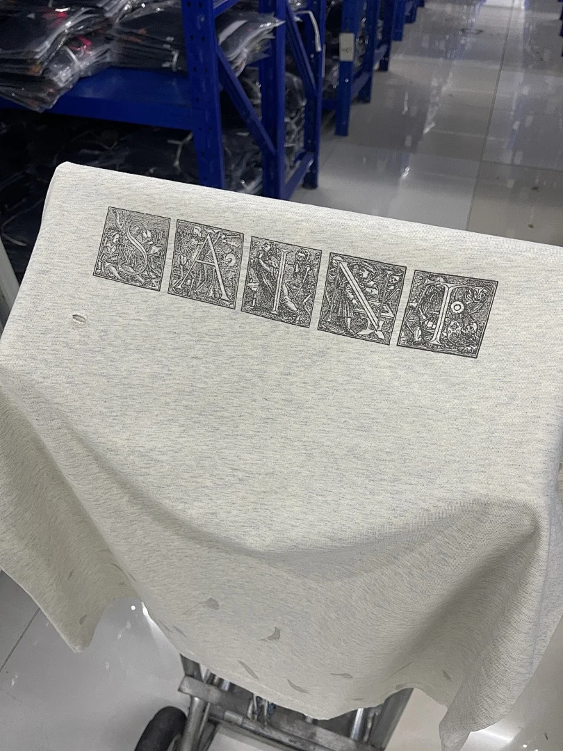 Фото Футболка унисекс 25SS SAINT x Tears Graffiti Logo, винтажная, с эффектом потертости, оверсайз, хип-хоп, повседневная, хлопковая №3