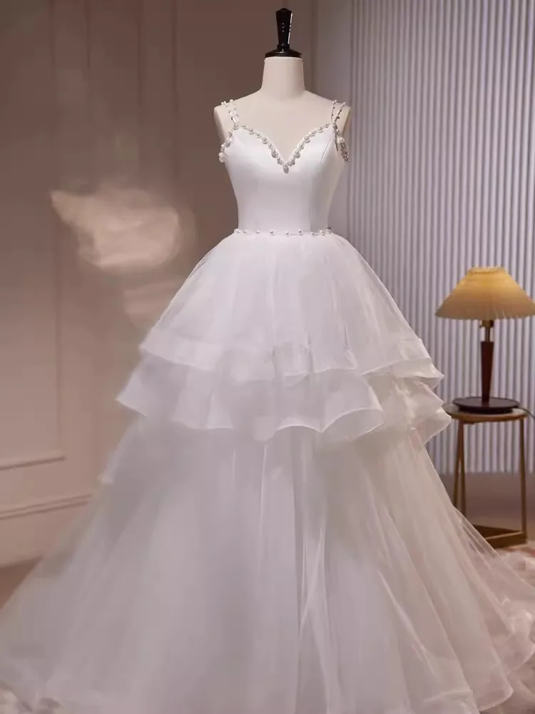 Великолепные белые свадебные платья бальное платье с V-образным вырезом