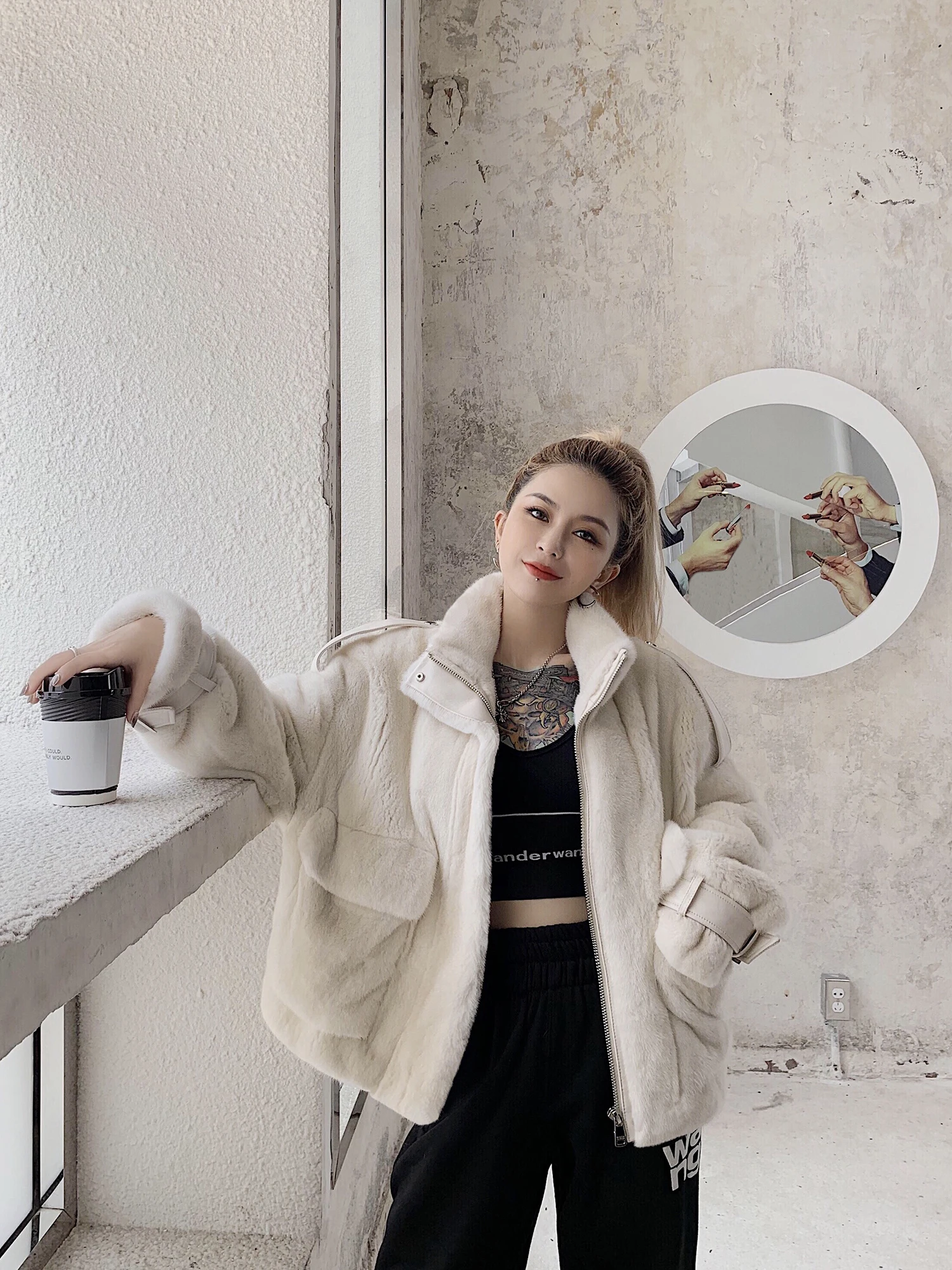 M's Locomotive Style Dangdao Imported Marten Overcoats Women's Short Whole Mink Stand Collar Mink Fur Coat