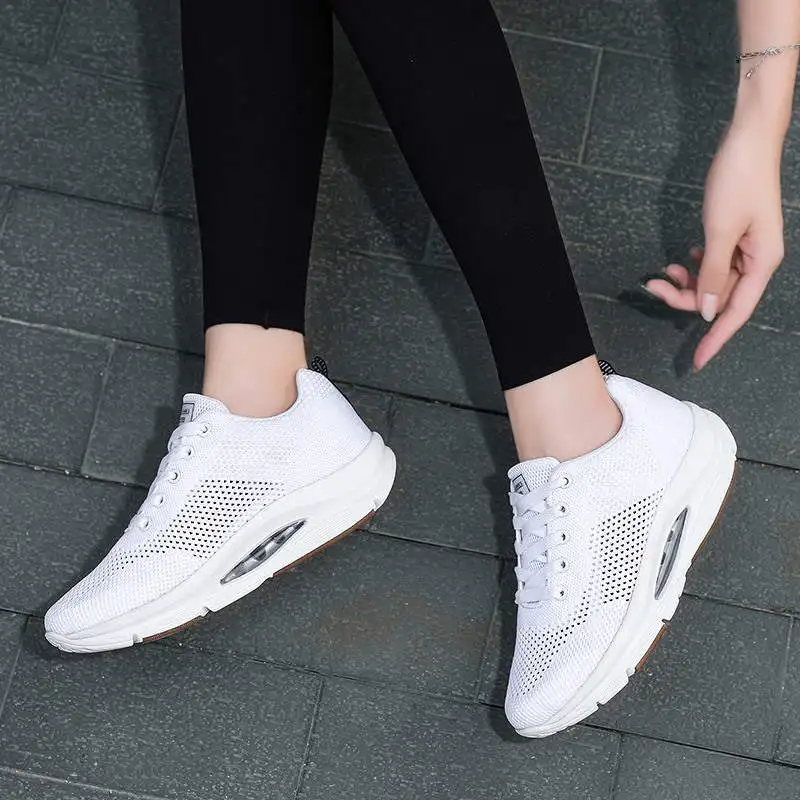 

Kid Sneakers Zapat Sneakers Sport Airy Female Running Sneakers Orginal Women's Sports Shoes Designer Runners Tennis Winter Gym