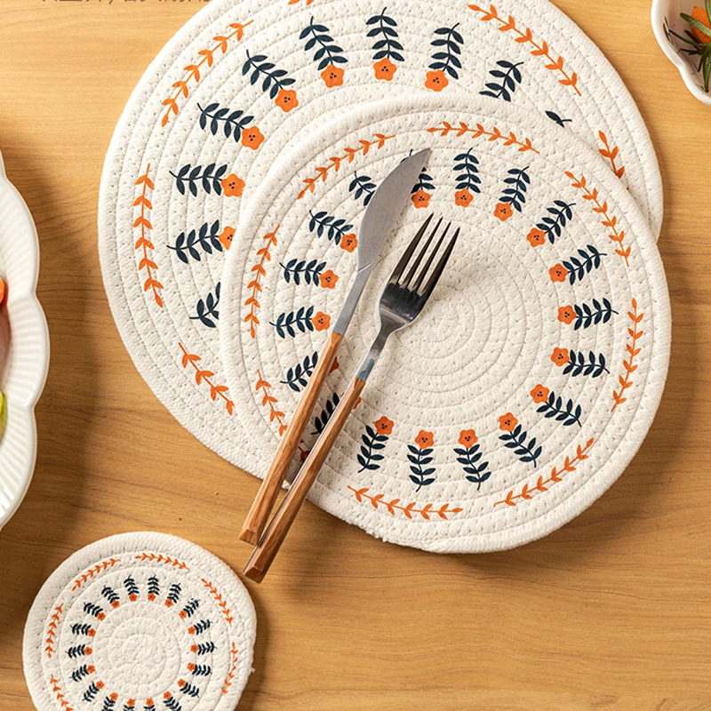

Brand New Placemat Round Handmade Cotton And Linen Braided Insulation Tea Mat Placemat Table Mat Kitchen Decoration Accessories
