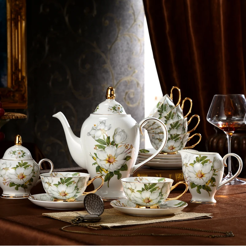 

Кофейный набор в европейском стиле из костяного фарфора с 15 головками, креативный керамический чайный сервиз, британский Набор чашек для по...