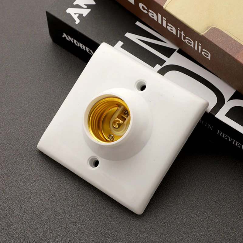 

Пластиковый патрон для лампы E27 220В