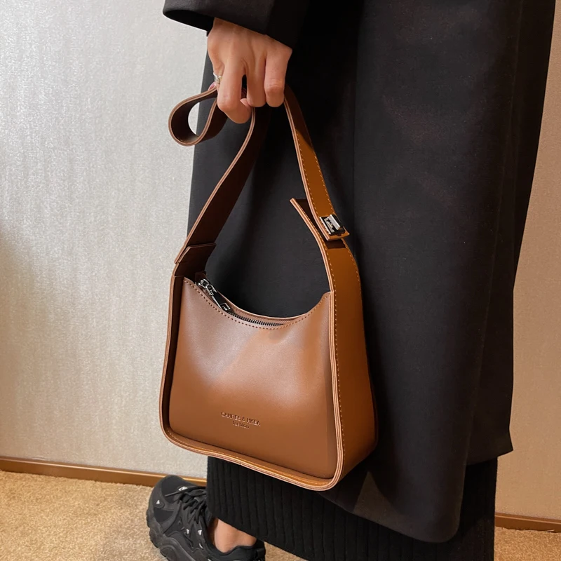 

Новые женские сумки через плечо для женщин, дизайнерская маленькая дорожная сумка через плечо из искусственной кожи, сумки и кошельки черного и коричневого цветов, 2023