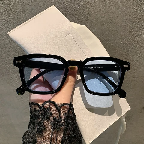Солнцезащитные очки в стиле ретро для мужчин и женщин, модные солнечные аксессуары для вождения и спорта на открытом воздухе, с прозрачной оправой, UV400