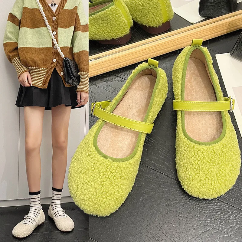 

Мокасины женские на меху, повседневная мягкая обувь с закрытым носком, с круглым носком, из флока, модные однотонные ремешки с пряжкой, на резиновой подошве, для отдыха, зима