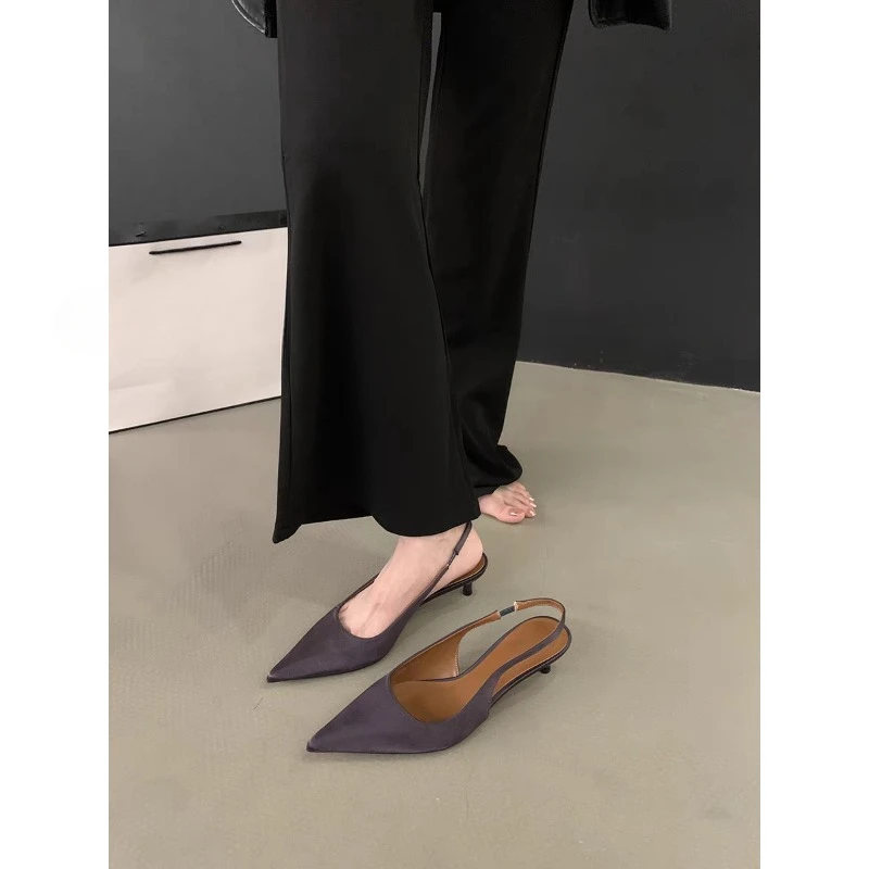 Бутиковая осенняя модная обувь 2024 хит продаж женская на шпильке с острым носком