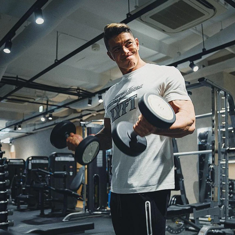 

Футболка мужская с круглым вырезом, рубашка с коротким рукавом для спортзала, бодибилдинга, бега, летняя одежда для фитнеса, бега, спорта, от...