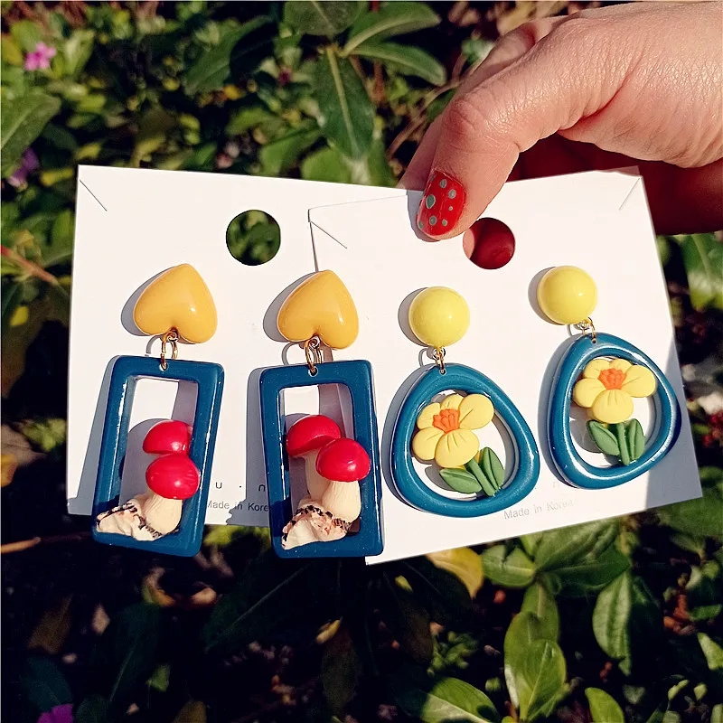 

New Childlike Resin Lovely Flower Red Mushroom Windowsill Earrings Needle Female