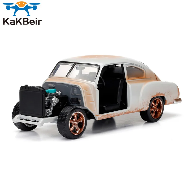

1:24 Dom’s 1950 Chevy Fleetline Hot Toys CN(Origin) Car Diecast Metal