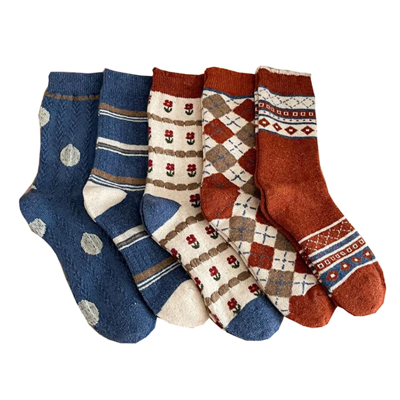 

5 Pair Brand Designer Socks Women Long Keep Warm Winter Socks Set Fashion Streetwear Style Cycling Leg Warmers Harajuku Calzini