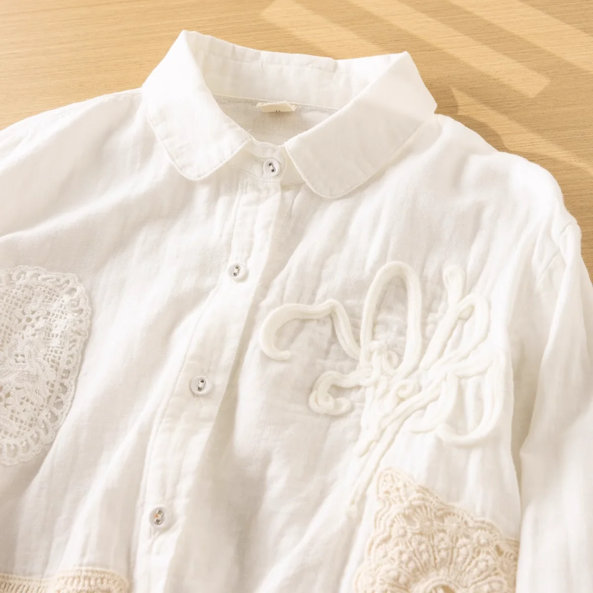 Белая женская блузка из 100% хлопка вязаные крючком рубашки с нашивками топы