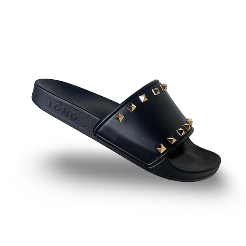 Summer Women Slippers 2023 New Pu Leather Rivet Casual Open Toe Flip Flops Slides Flat Shoe Soft Outwear Beach Ladies Slipper