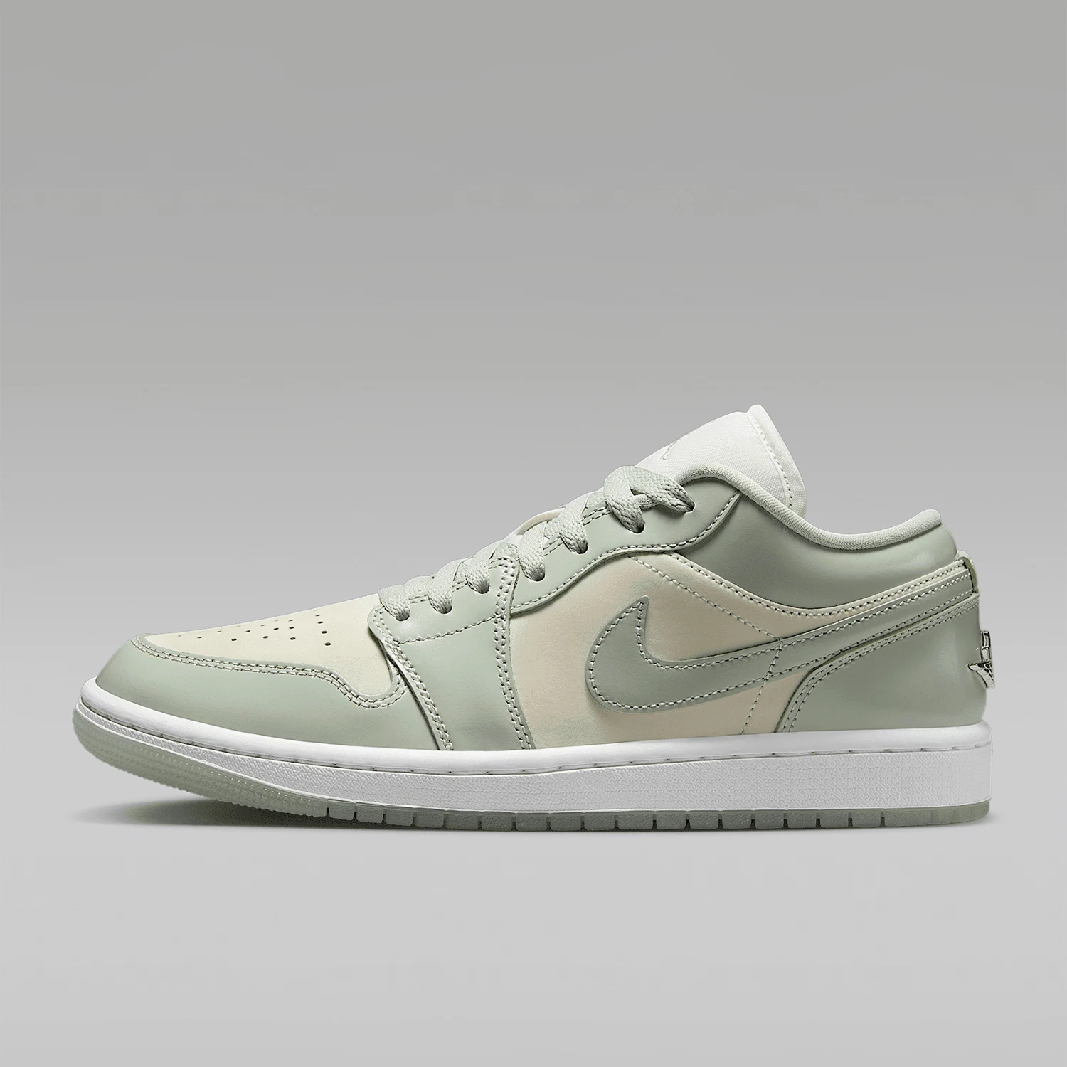 Фото Женские спортивные баскетбольные кроссовки Nike Authentic AIR JORDAN 1 в стиле ретро HF4078-100 №2