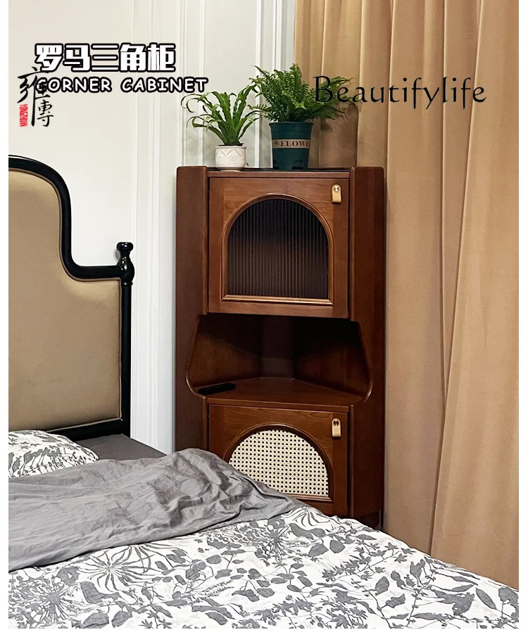 Треугольный шкаф для гостиной в американском стиле ретро французский стеклянный