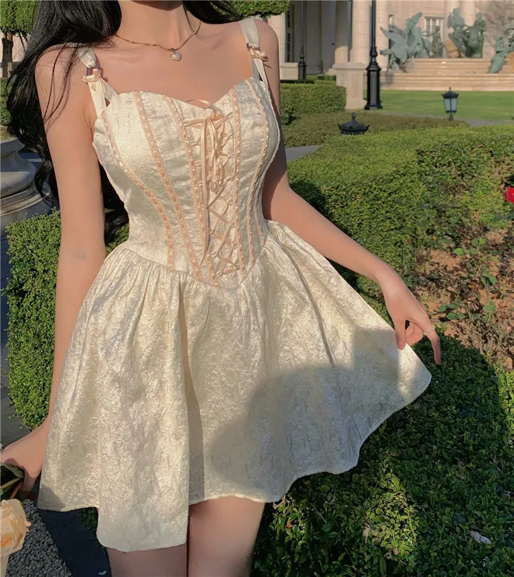 

COIGARSAM Women's Summer French Style Vintage Spaghetti Strap High Waist Apricot Dress Dropshipping