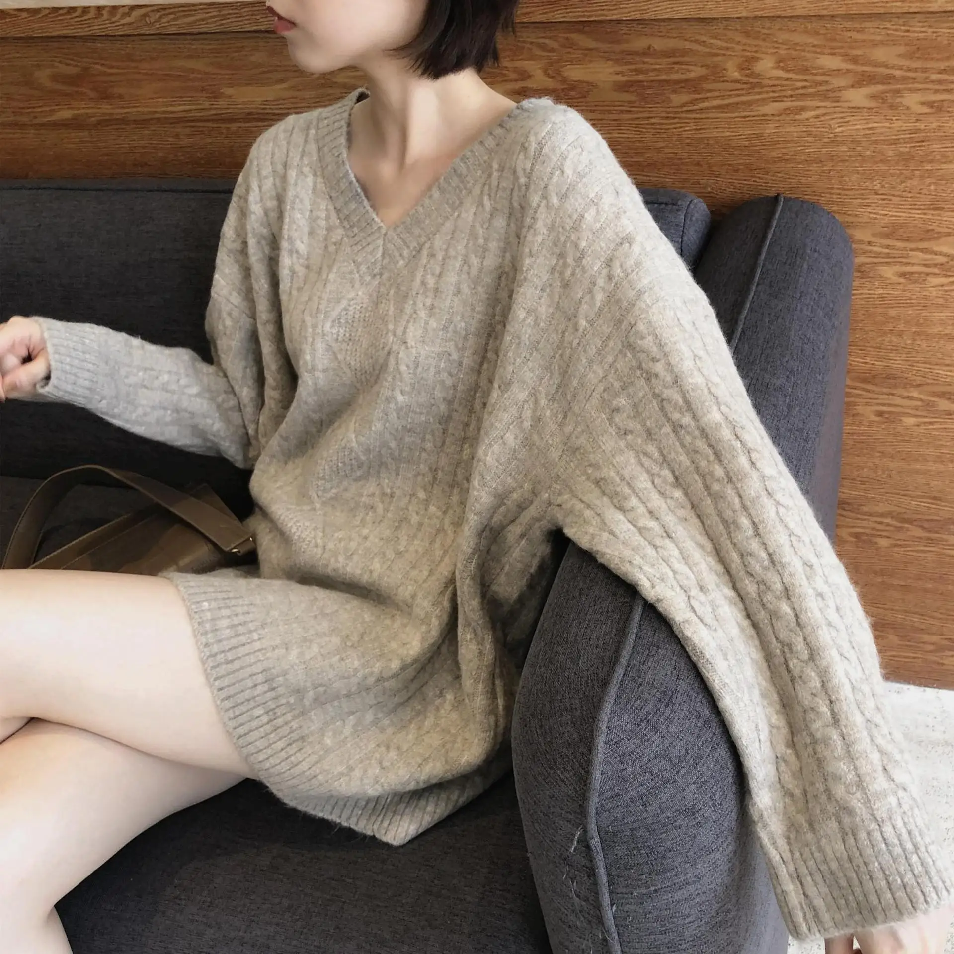 

2022 winter pregnant women's new long-sleeved pullover sweater one
