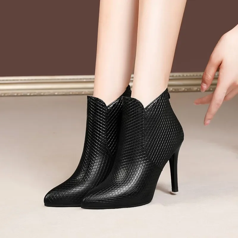 Осень 2023 новые модные ботинки на высоком каблуке женская обувь узком с острым
