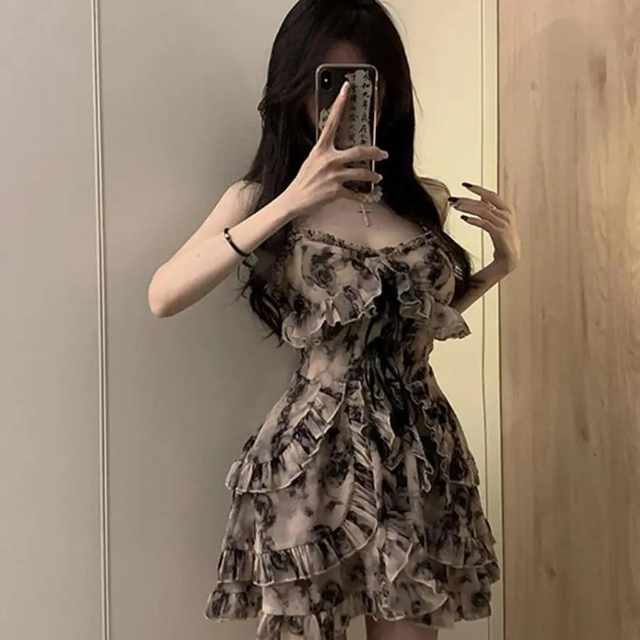 

Gentle Style Design Feeling, Niche Ink And Floral Suspender Dress For Women 2023 French Ruffle Short Skirt