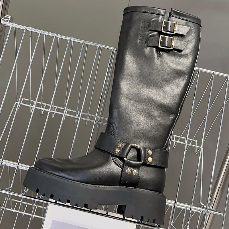 

Женские ботинки из натуральной кожи, на высоком каблуке, демисезонные