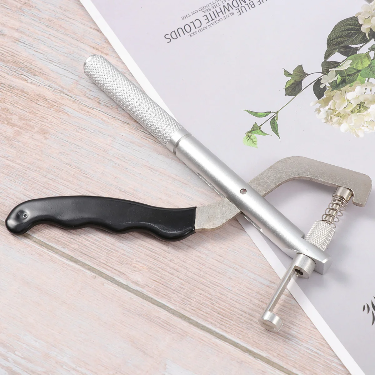 

Ручной инструмент для ремонта с 3 запасными контактами