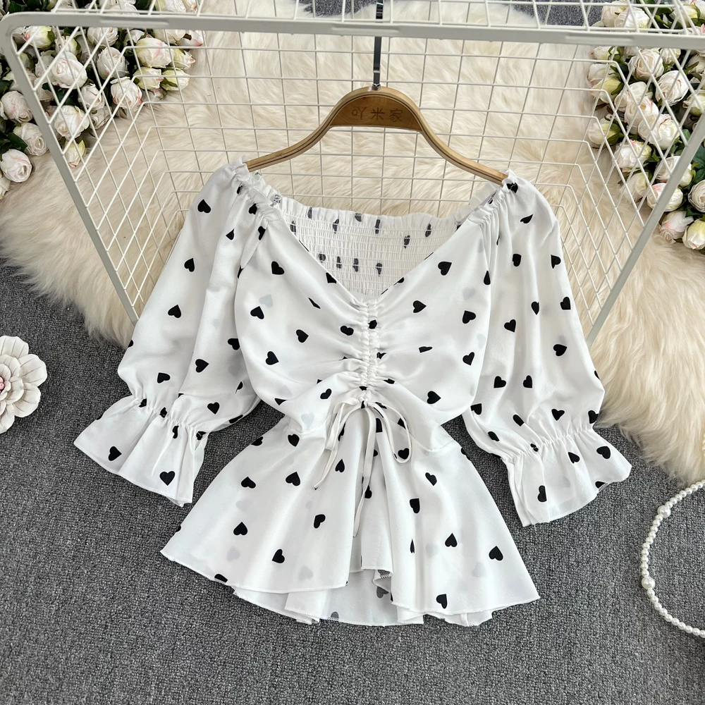 

2022 Summer New French Loose V-neck Bubble Sleeve Love Print Blouse Waist Thin Chiffon Shirt Women Tops Shirts for Women