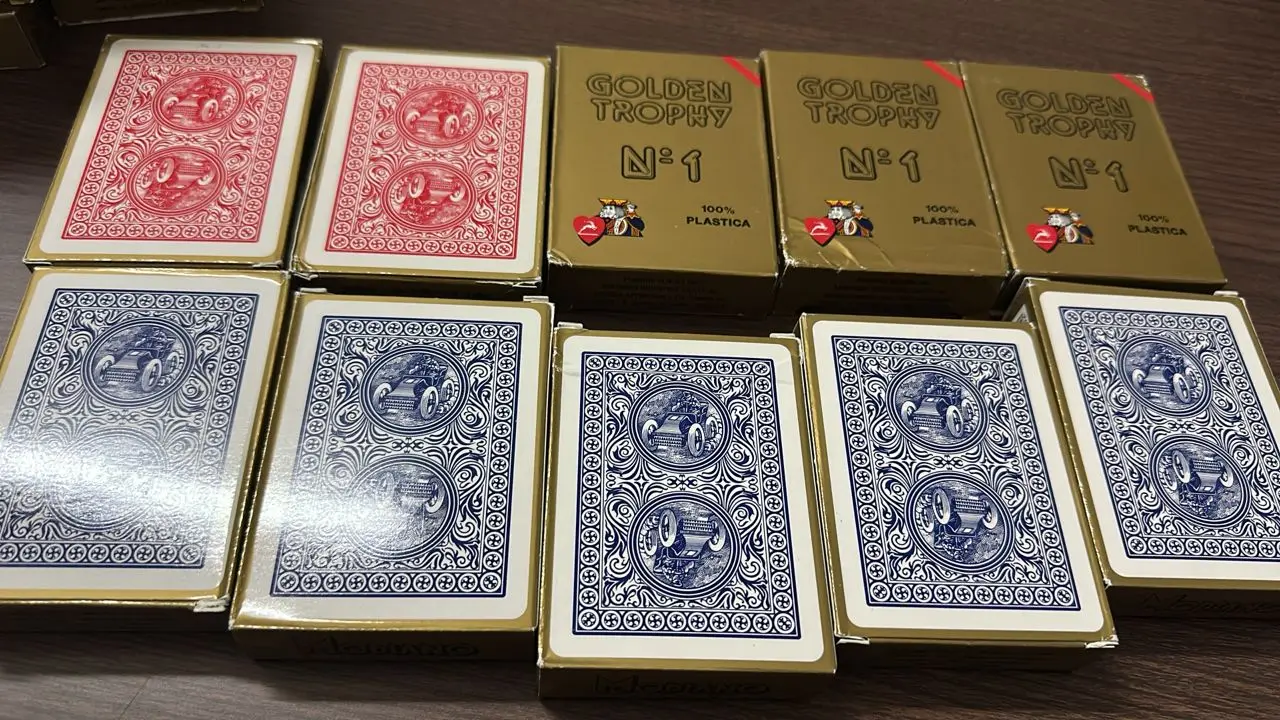 Маркированная игральная карта для УФ-модиана, золотой трофей, обычный индекс, защита от царапин в покер, забавная игра (art.: 3920d3fa2095f) - 3920d3fa2095f
