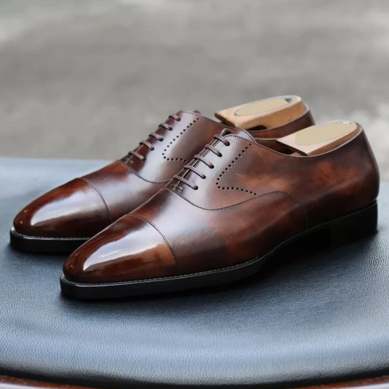 

Туфли-оксфорды XM811 мужские на низком каблуке, однотонные, с резным узором, на шнуровке, классические, удобные, Нескользящие, деловые туфли, пр...