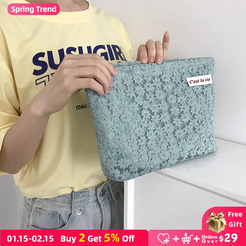 

Embroidered Floral Women's Cosmetic Bag Retro Lace Flower Ladies Carrying Clutch Purse Handbags Female Girls Travel Storage Bags