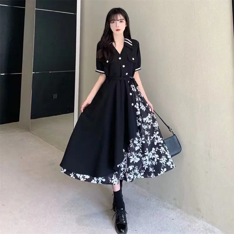 

Large Size 2022 Summer New Stitching French Niche Design Floral Hepburn Tea Break Thin Section Age-reducing Slim Dress Women