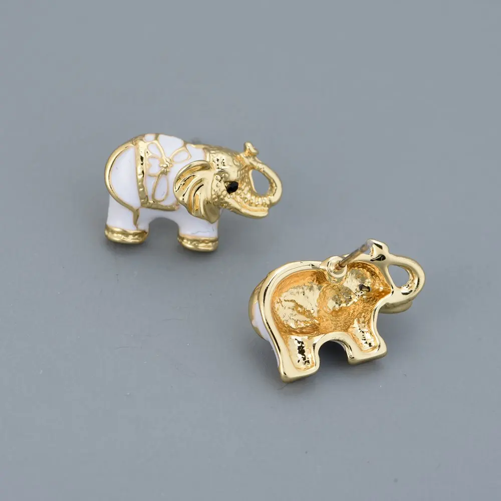 Белый эмалированный милый слон