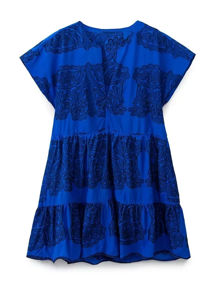 Летнее мини-платье с коротким рукавом и вышивкой Мэгги