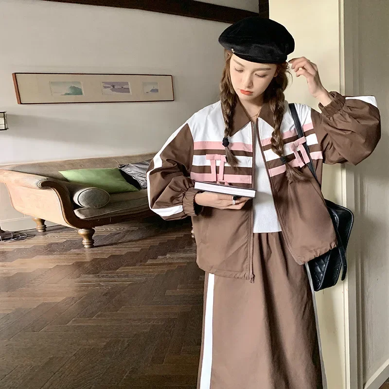 Милая крутая повседневная куртка свободного кроя с лацканами и цветными блоками