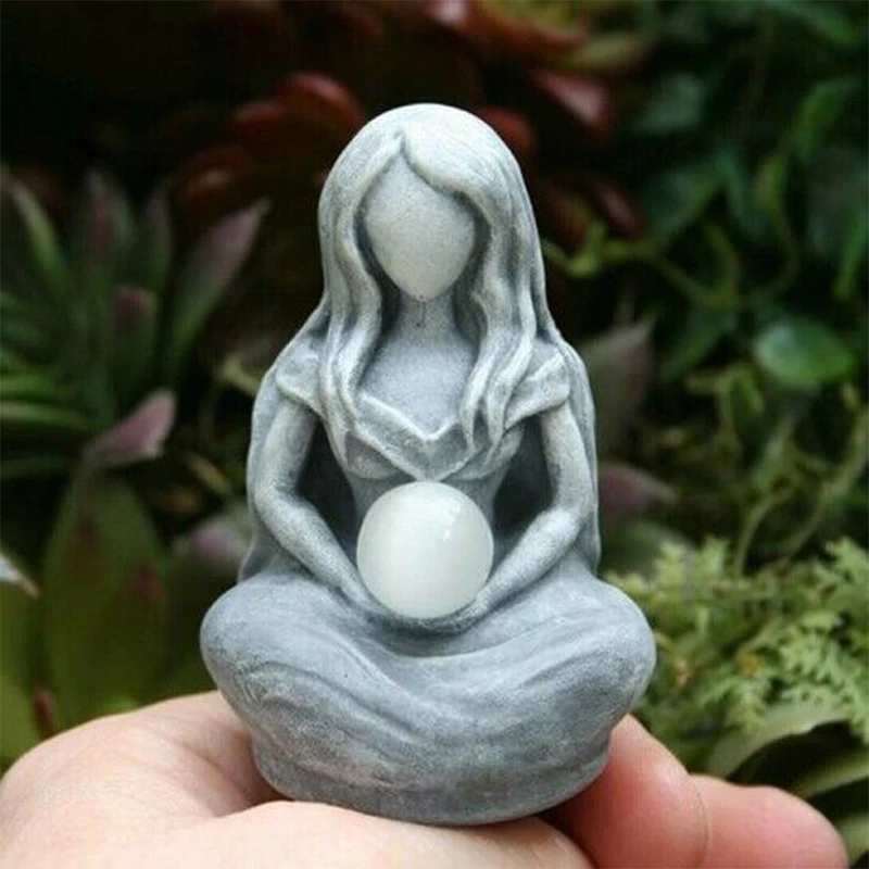 

1PC Moon Goddess Statue Creative Cafe Greek Mythological Figure Resin Sculpture Home Decor Figurines For Interior Decorations