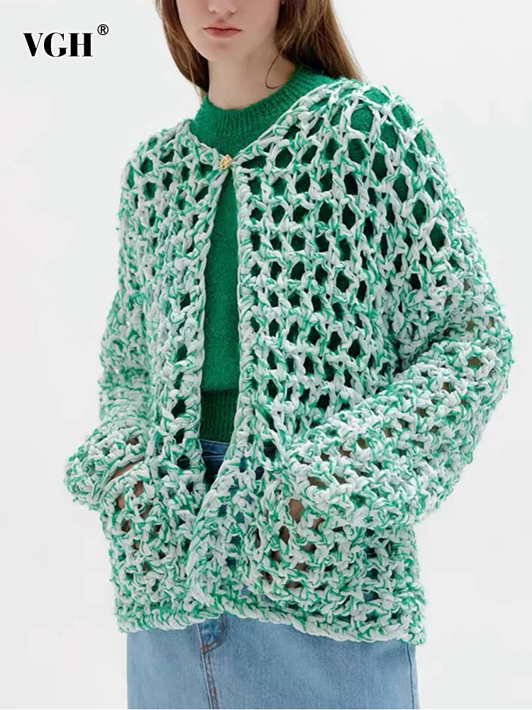 

VGH Minimalist Knitting Sweaters For Women V Neck Long Sleeve Patchwork Single Breasted Loose Casual Sweater Female Fashion New