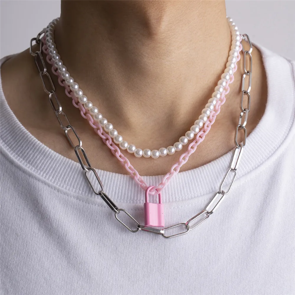 

Cosysail 3Pcs Pink Resin Padlock Pendant Necklace for Women Imitation pearls Beaded Necklace Set Y2K Grunge Punk Jewelry Gift