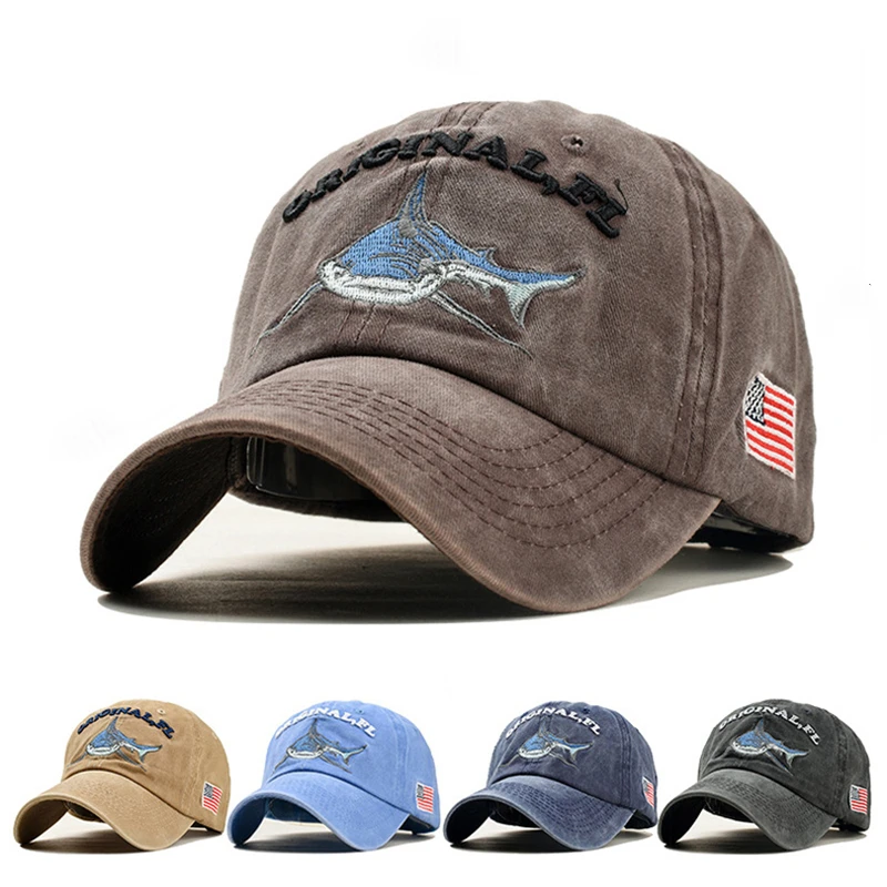 

Кепка-бейсболка спортивная с вышивкой и надписью «Акула»