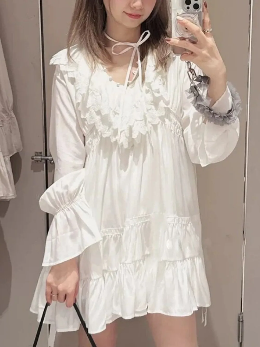 Kuzuwata Нежный халат с воротником Питер Пэн и расклешенными рукавами оборками