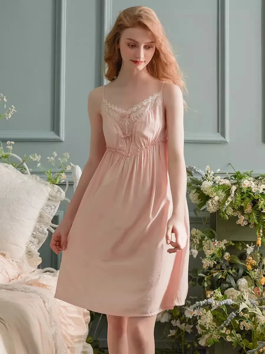 Женская ночная сорочка с V-образным вырезом без рукавов