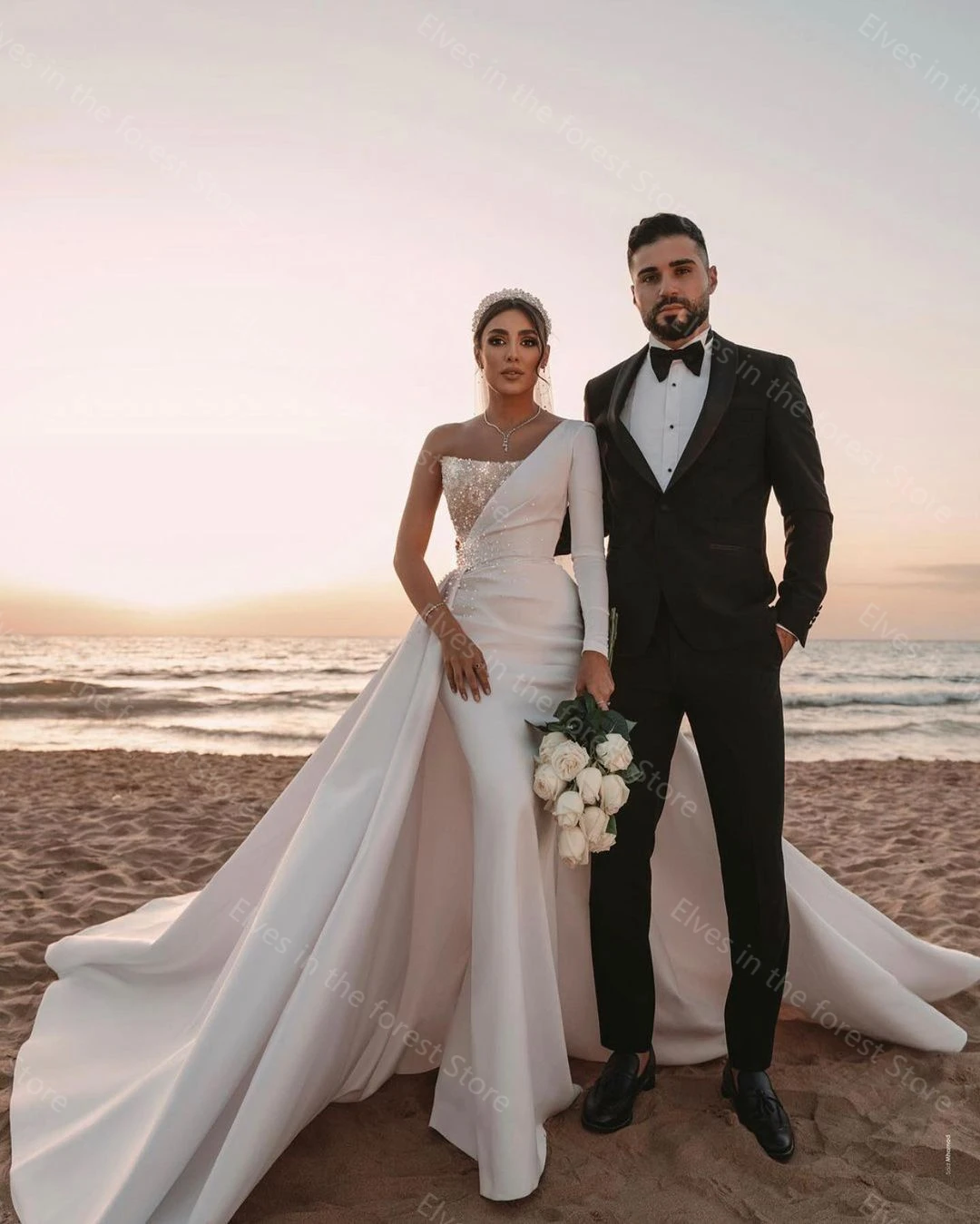 

New Fashion Women Suits Wedding Dresses One Shoulder Long Sleeves Beaded With Overlay Train Dubai Arabic Bridal Wedding Gowns