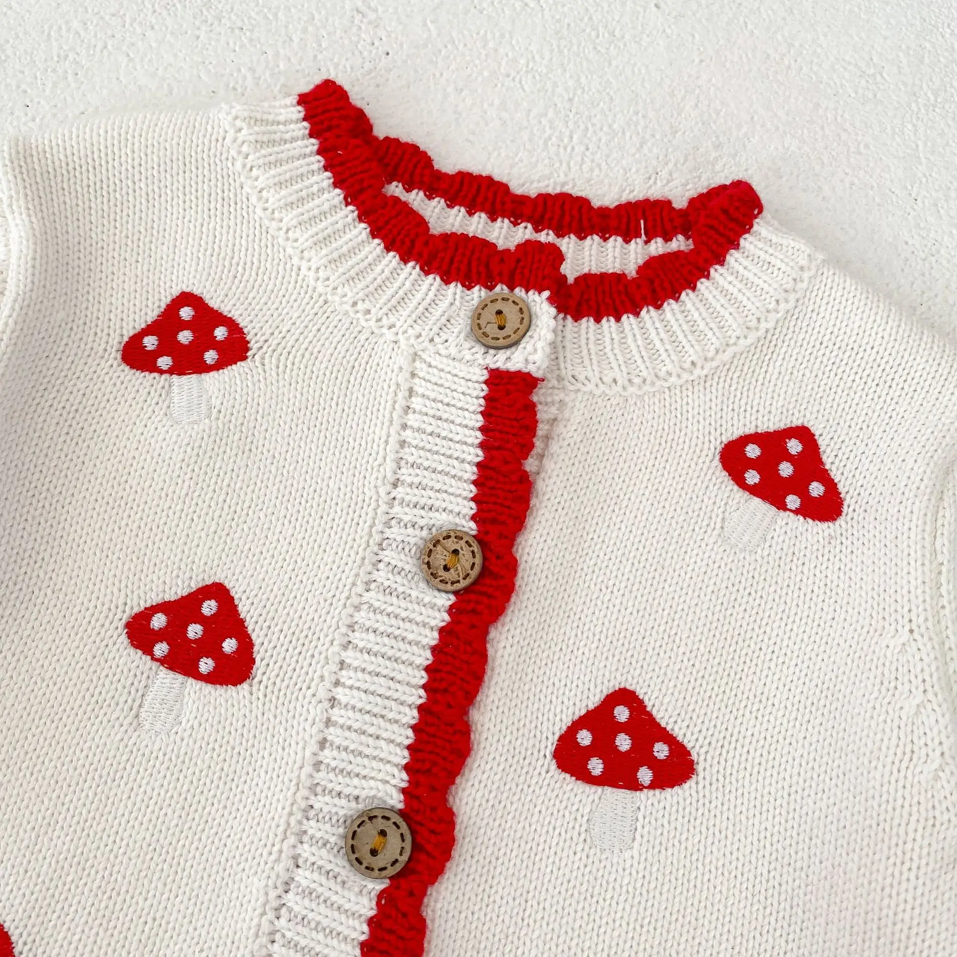 Кардиган с длинными рукавами и вышивкой в виде грибов для маленьких девочек Angoubebe