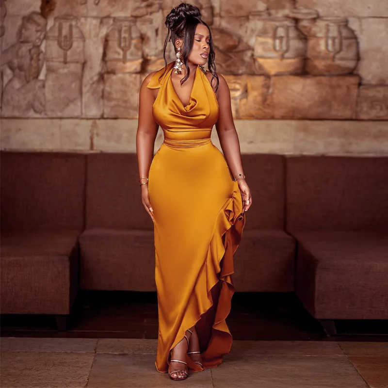 

Элегантное женское атласное шелковое стрейчевое Платье макси с лямкой на шее без рукавов с открытой спиной и оборками с высоким разрезом сбоку пикантные вечерние платья