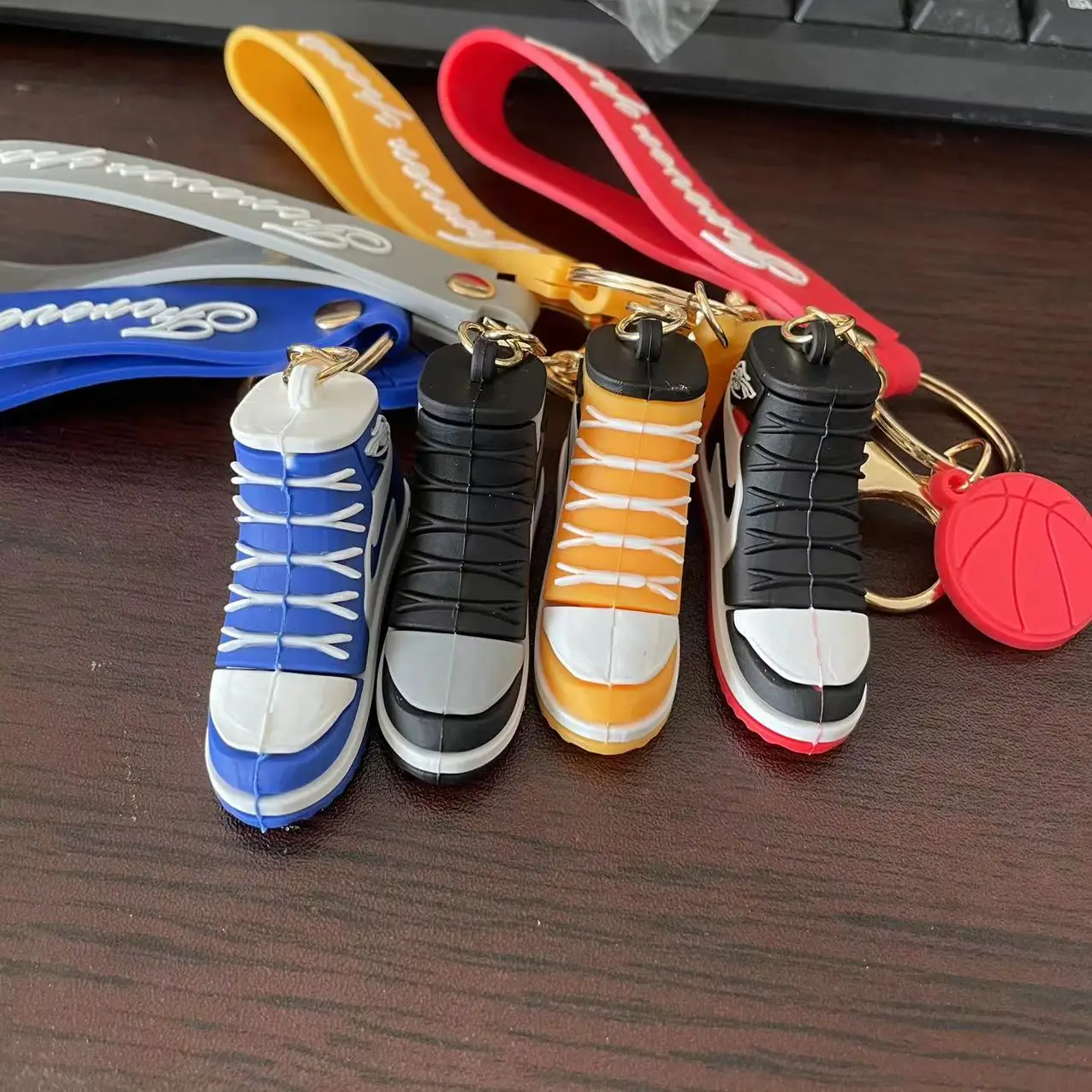

Creative Basketball Shoes Sneakers Pendant Keychain Key Holder Car Keyring Phone Bag Hanging Sports Fans Mens Jewelry Gifts