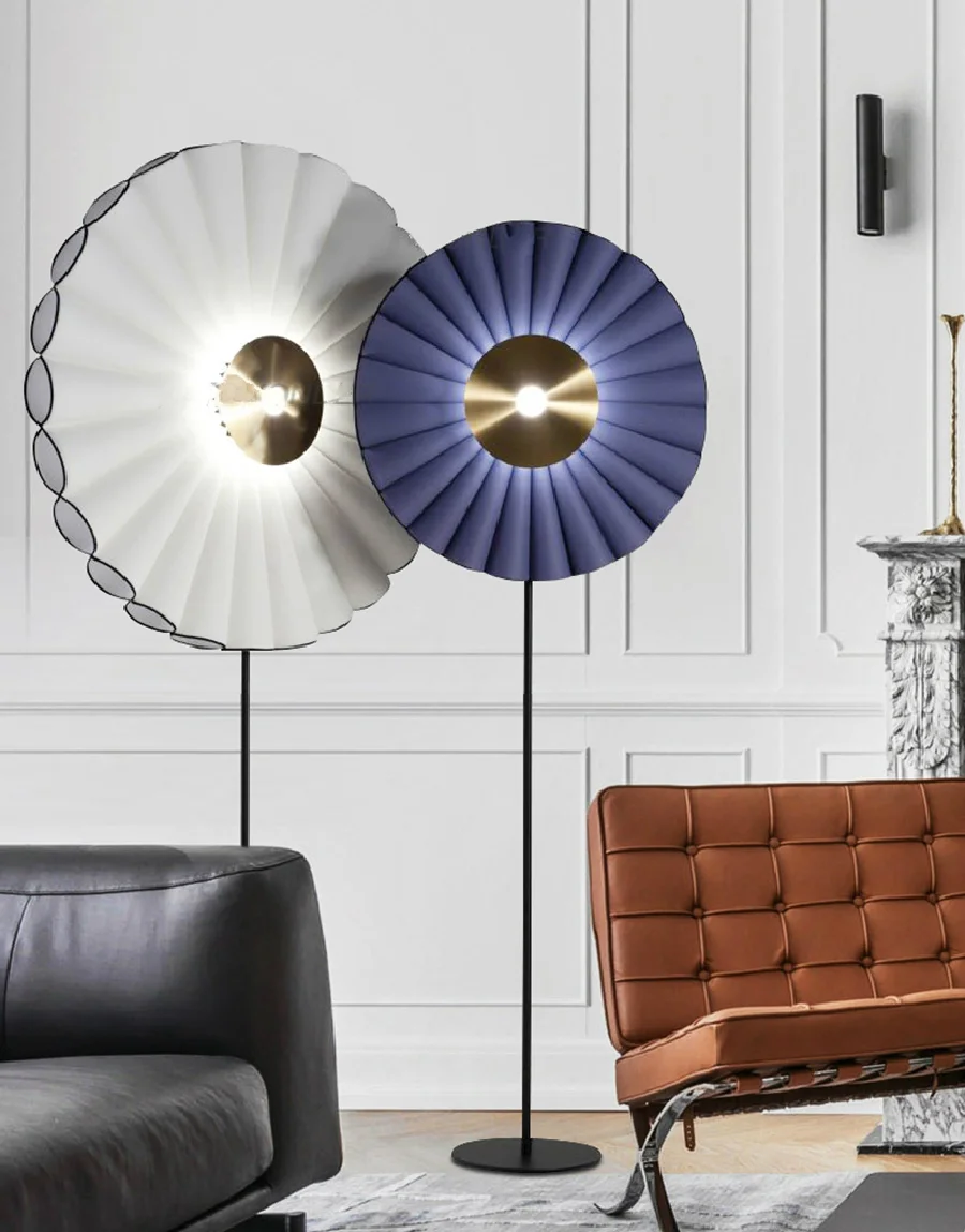 

Светильник вертикальный из белой или фиолетовой ткани для гостиной и спальни